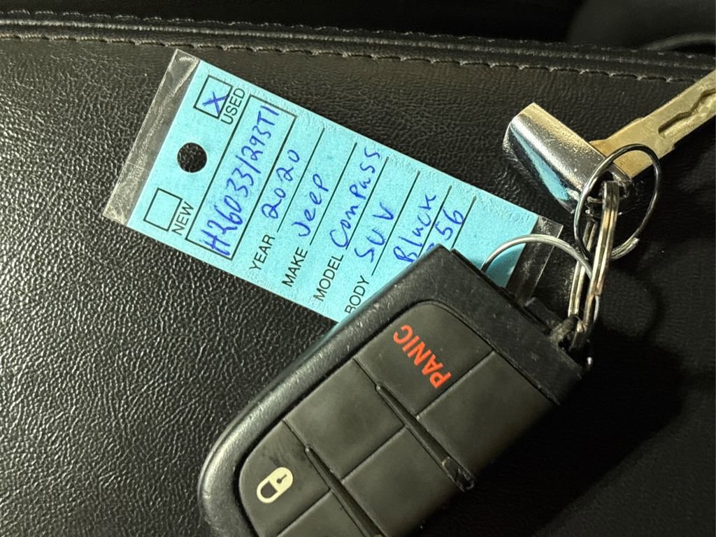 Used 2020 Jeep Compass Latitude image 38