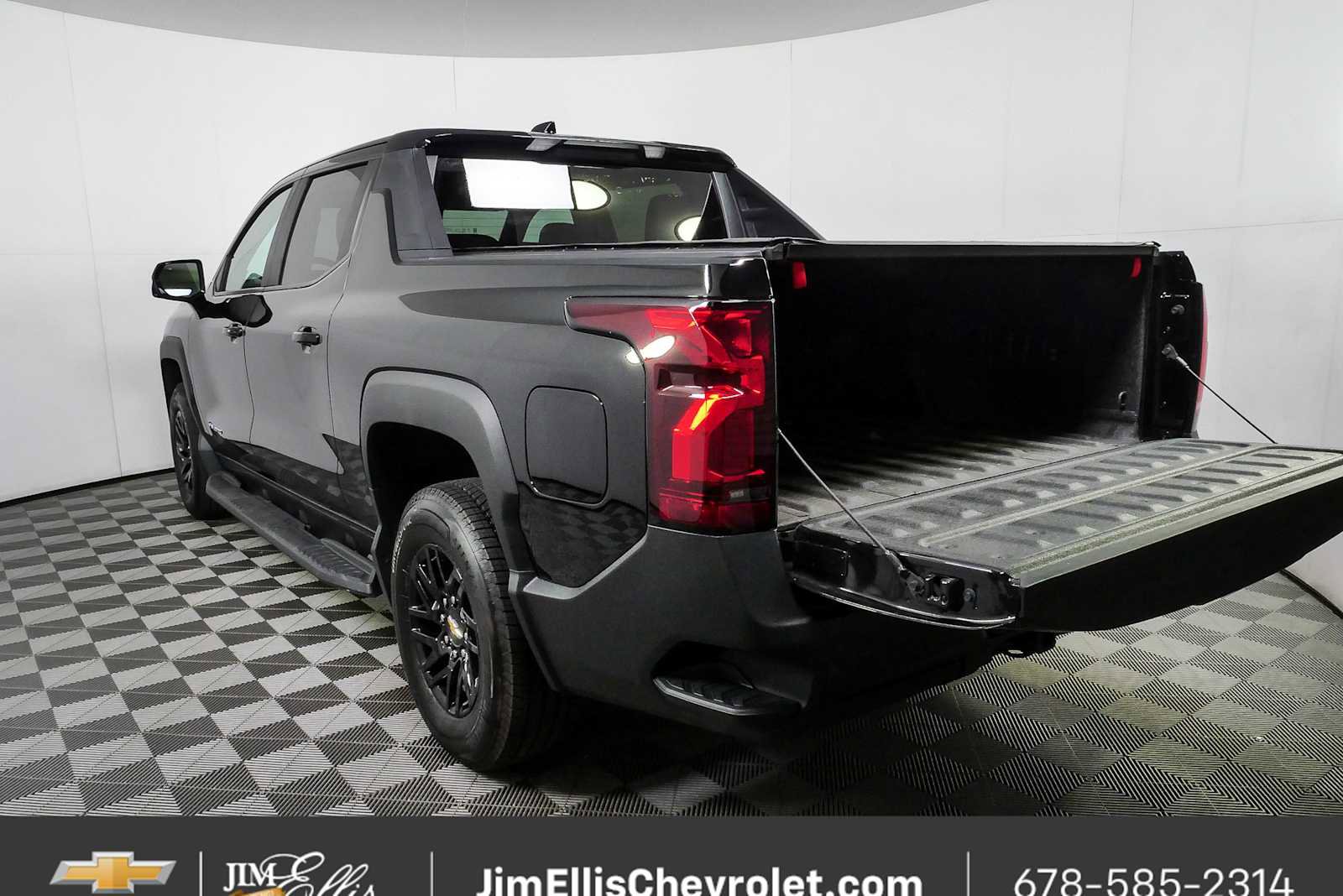 New 2024 Chevrolet Silverado EV W/T AWD/4WD image 30