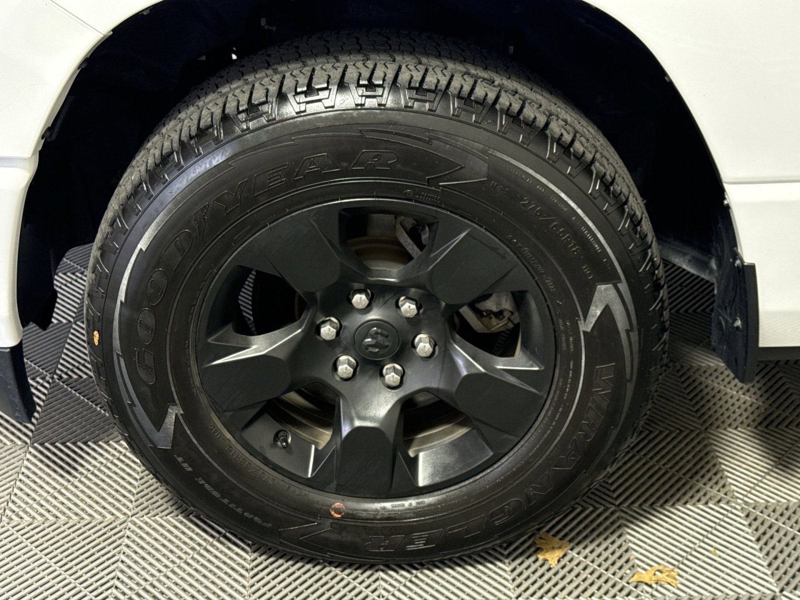 Used 2023 RAM 1500 Lone Star AWD/4WD image 12