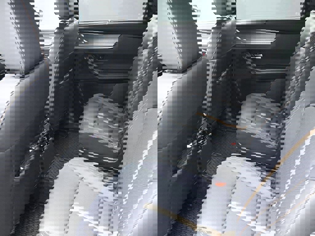 Used 2024 MAZDA CX-90 Plug-In Hybrid w/ Premium Plus AWD/4WD image 16