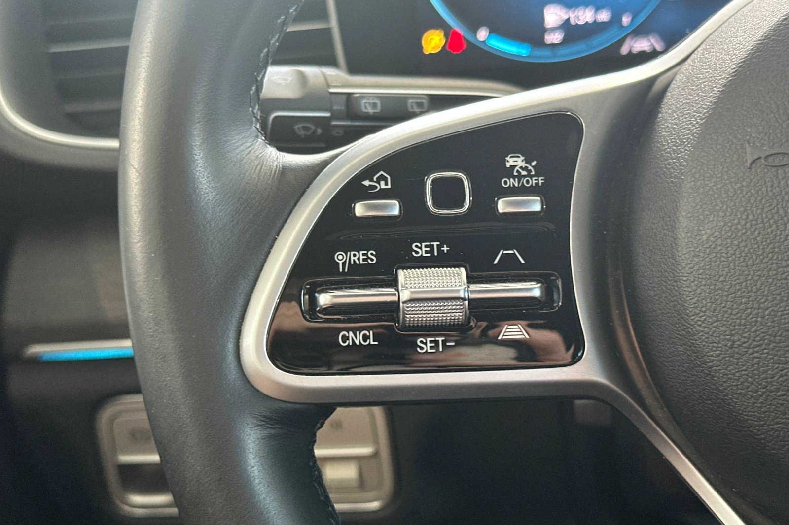 Used 2021 Mercedes-Benz GLE 350 4MATIC image 31