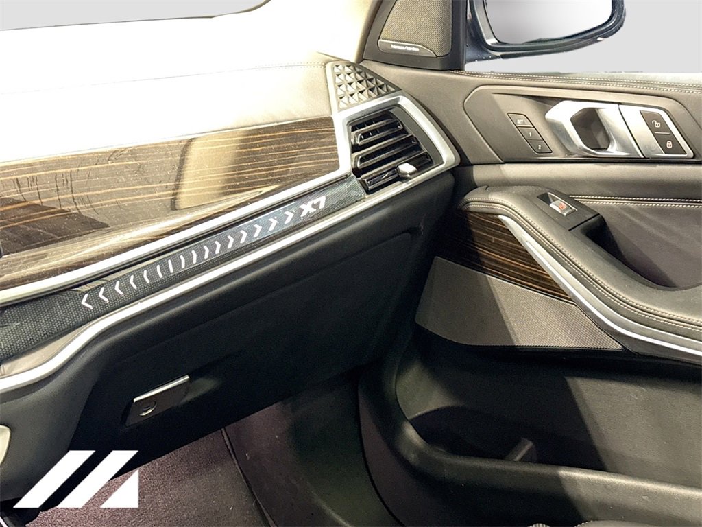 Used 2024 BMW X7 xDrive40i w/ Premium Package image 26