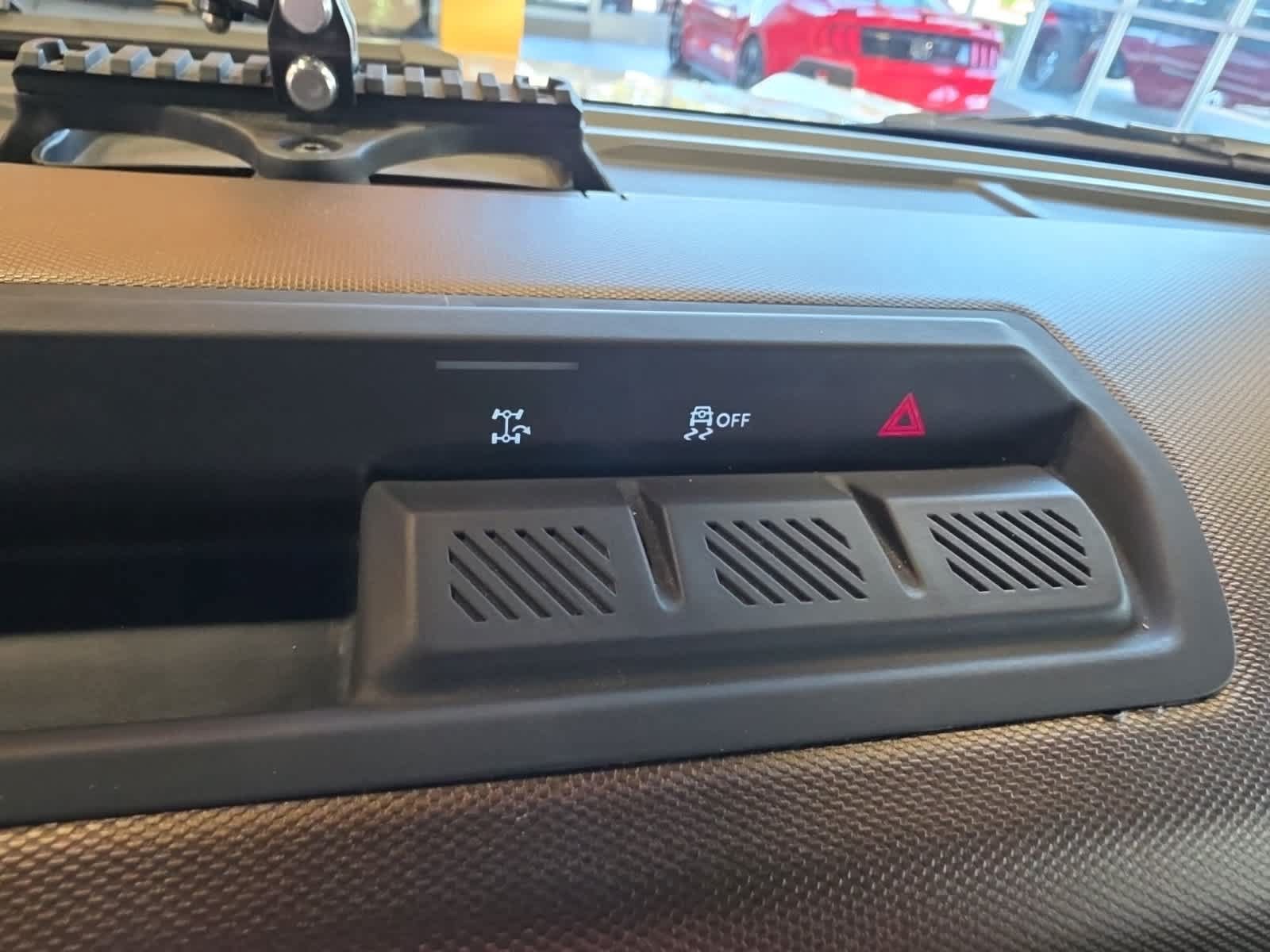 Used 2022 Ford Bronco Outer Banks AWD/4WD image 30