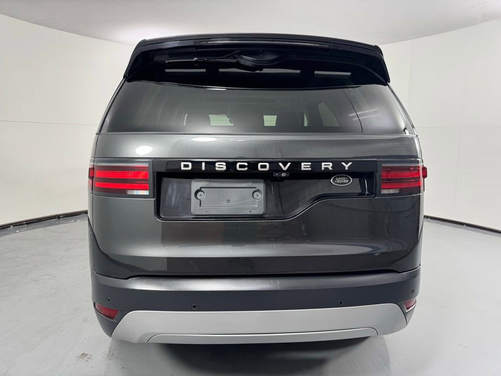 Used 2023 Land Rover Discovery S AWD/4WD image 7