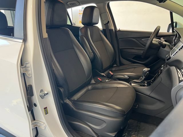 Used 2021 Buick Encore Preferred w/ Safety Package II AWD/4WD image 45