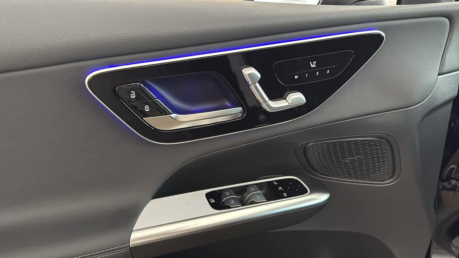 New 2026 Mercedes-Benz GLC 300 4MATIC image 14