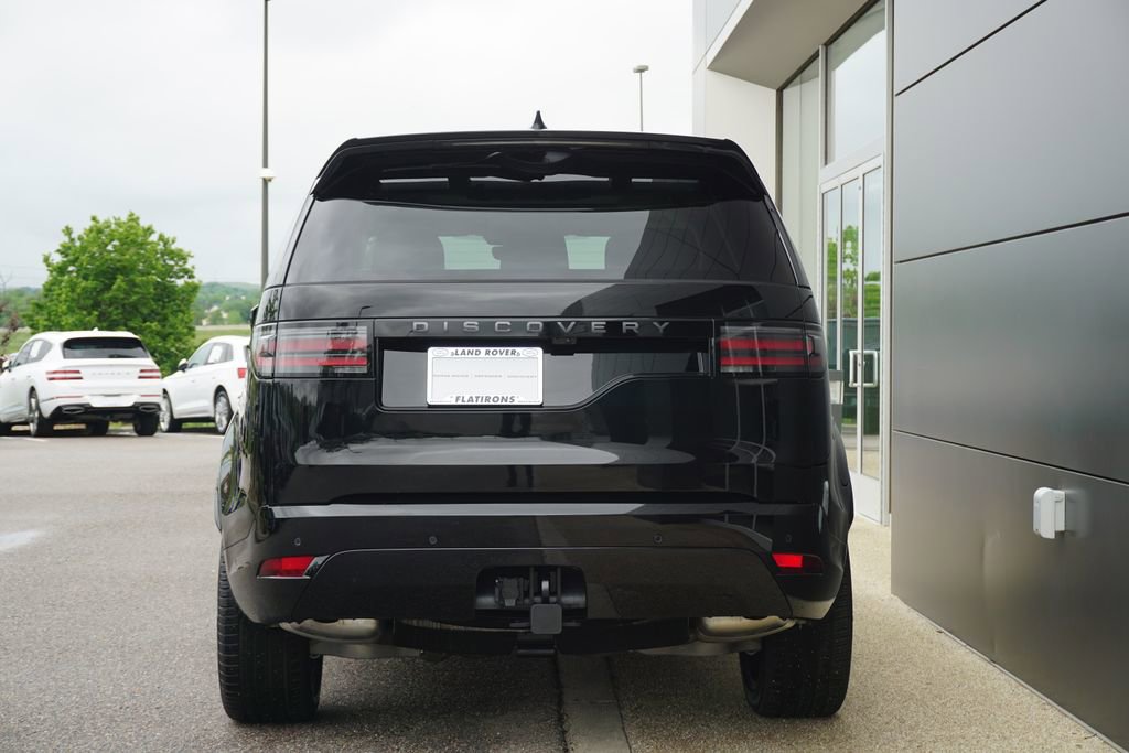 New 2025 Land Rover Discovery Dynamic SE image 6