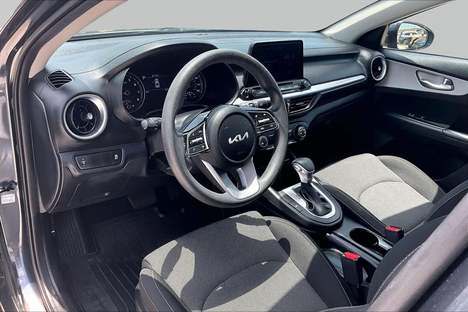 Certified 2024 Kia Forte LXS FWD image 16