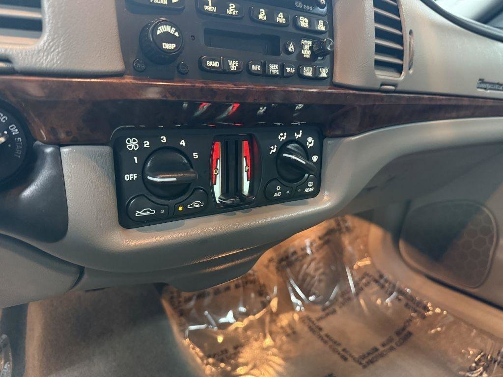 Used 2003 Chevrolet Impala Sedan w/ Preferred Equipment Group image 18