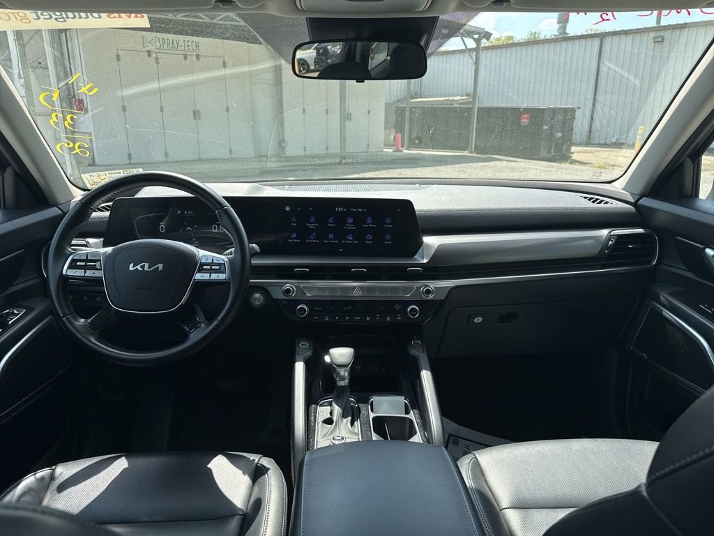 Used 2025 Kia Telluride S image 17