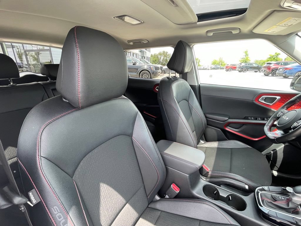 Certified 2023 Kia Soul GT-Line FWD image 26