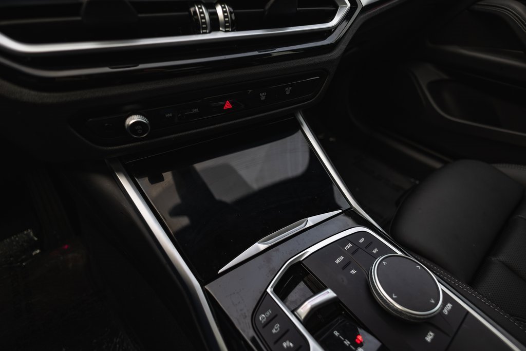 Used 2024 BMW i4 xDrive40i image 15