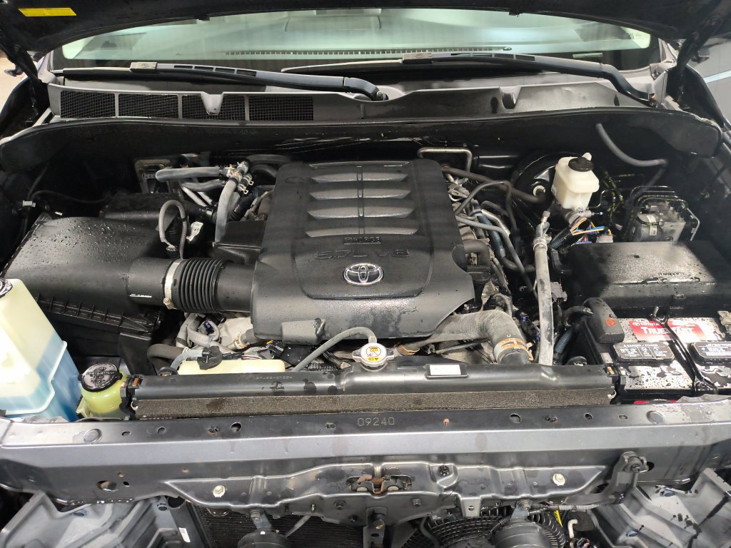 Used 2019 Toyota Sequoia Platinum AWD/4WD image 24