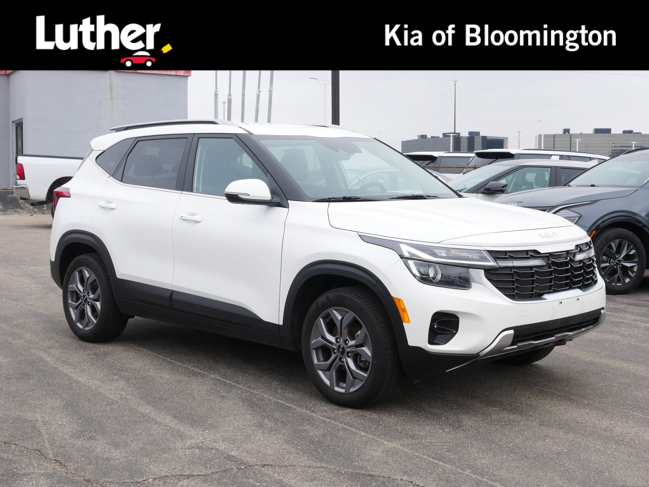 Certified 2024 Kia Seltos S image 1