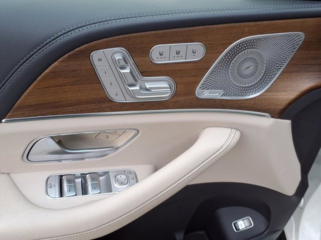 Used 2020 Mercedes-Benz GLS 580 4MATIC image 13