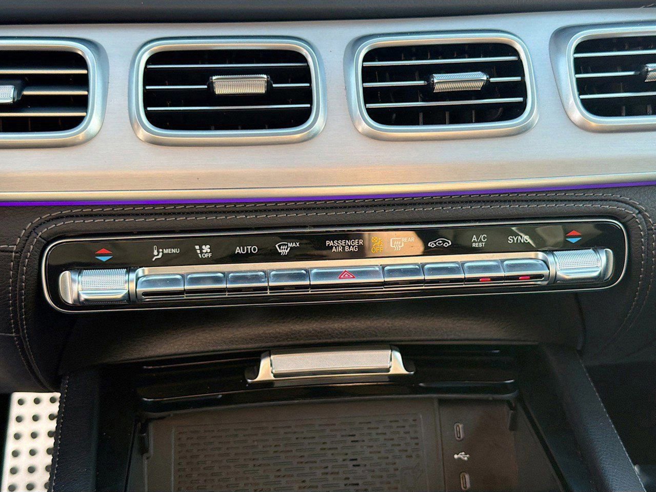 Used 2025 Mercedes-Benz GLE 53 AMG 4MATIC image 35