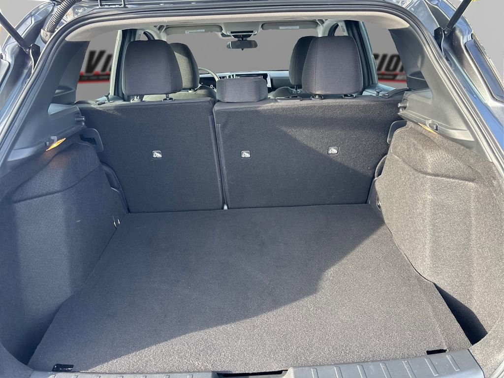 Used 2025 Nissan Kicks S image 11