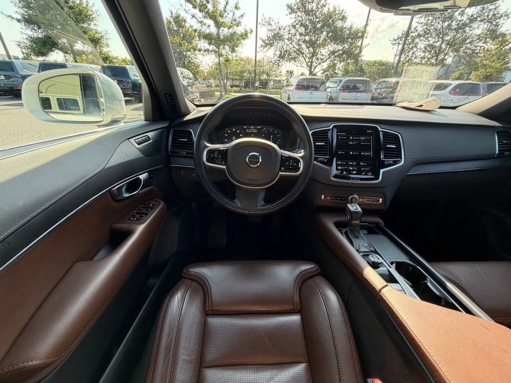 Used 2022 Volvo XC90 T6 Inscription w/ Advanced Package AWD/4WD image 18