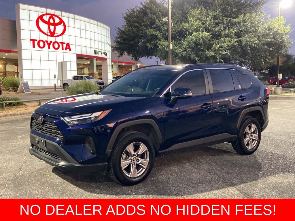 Used 2025 Toyota RAV4 XLE w/ Convenience Package FWD image 1