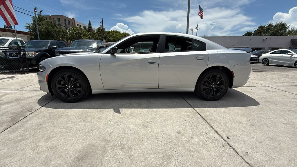 Used 2020 Dodge Charger SXT w/ Blacktop Package AWD/4WD image 10