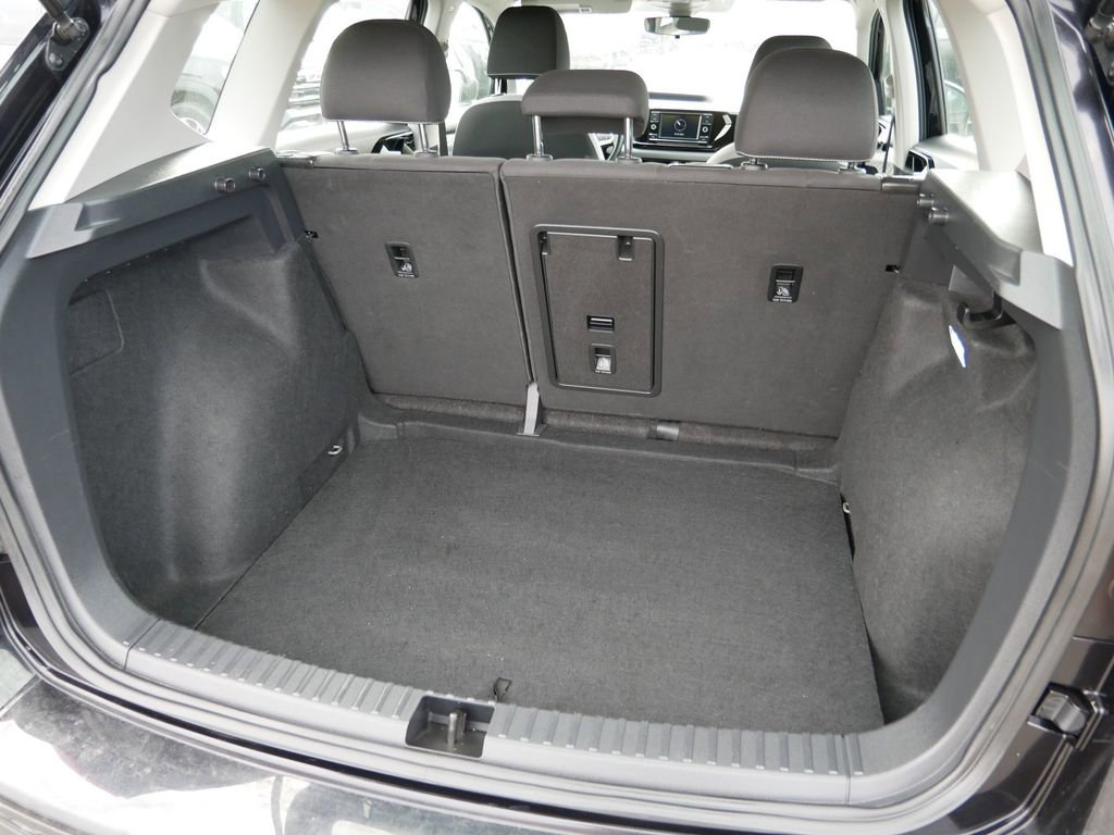 Used 2024 Volkswagen Taos S image 10