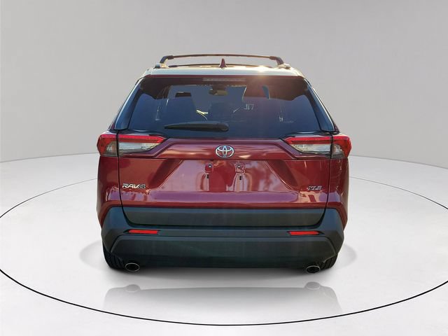 Used 2020 Toyota RAV4 XLE FWD image 4