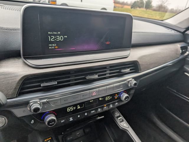 Used 2022 Kia Telluride SX w/ SX Prestige Package image 21