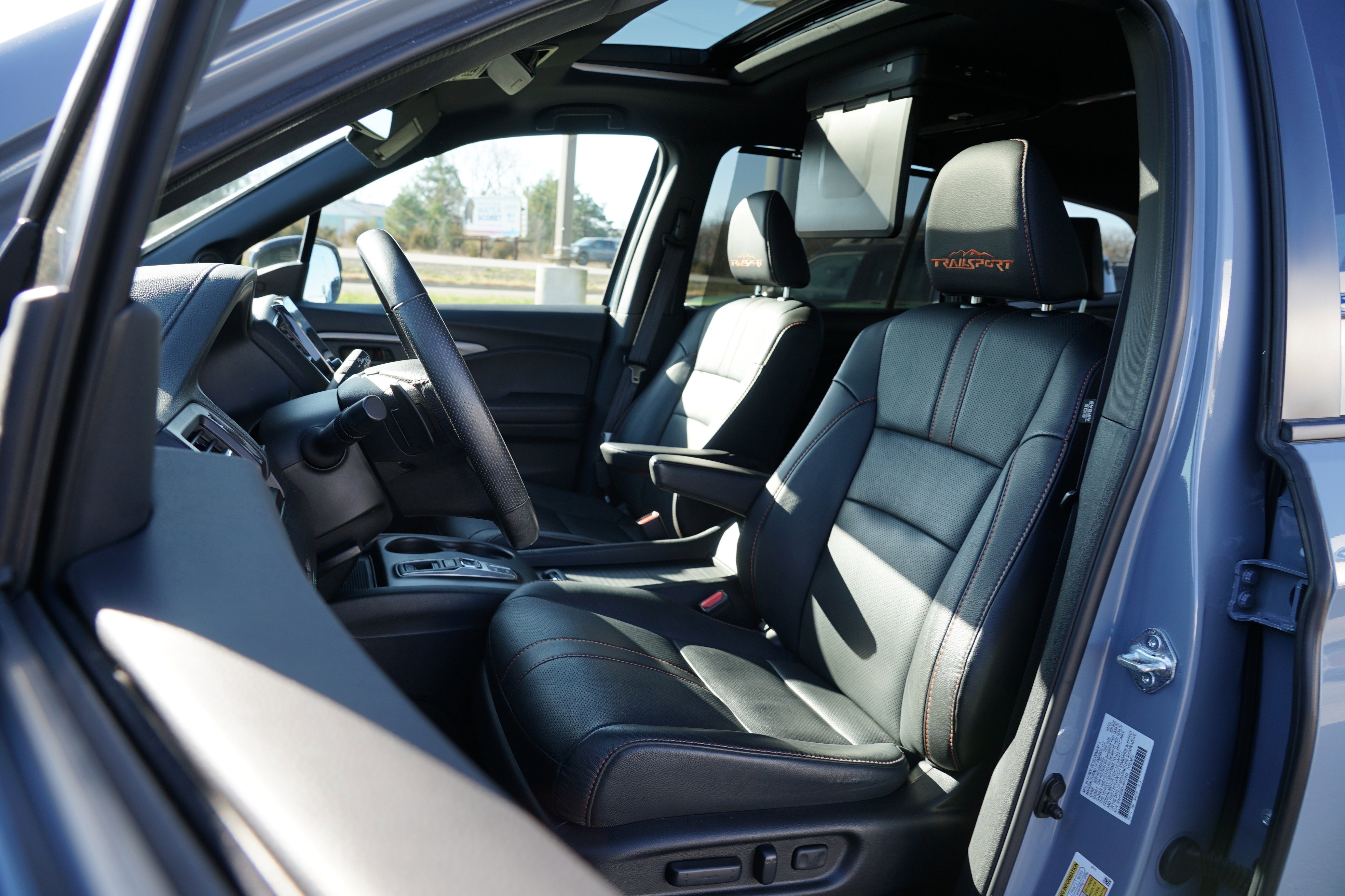 Used 2022 Honda Pilot TrailSport image 14