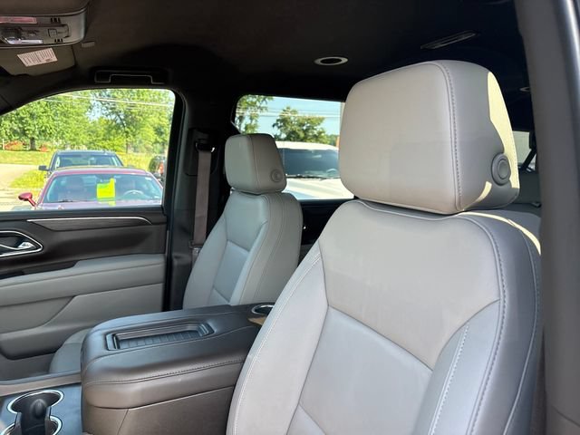 Used 2024 Chevrolet Suburban Z71 w/ Z71 Off-Road Package AWD/4WD image 9