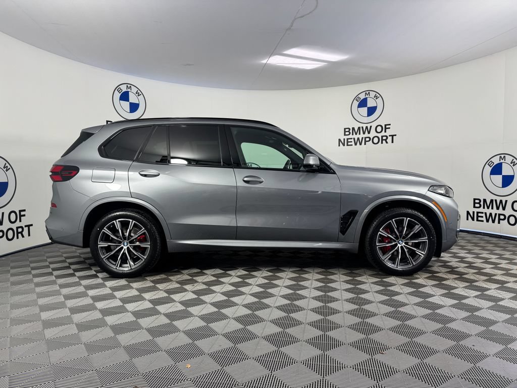 New 2026 BMW X5 xDrive40i w/ M Sport Package AWD/4WD image 5