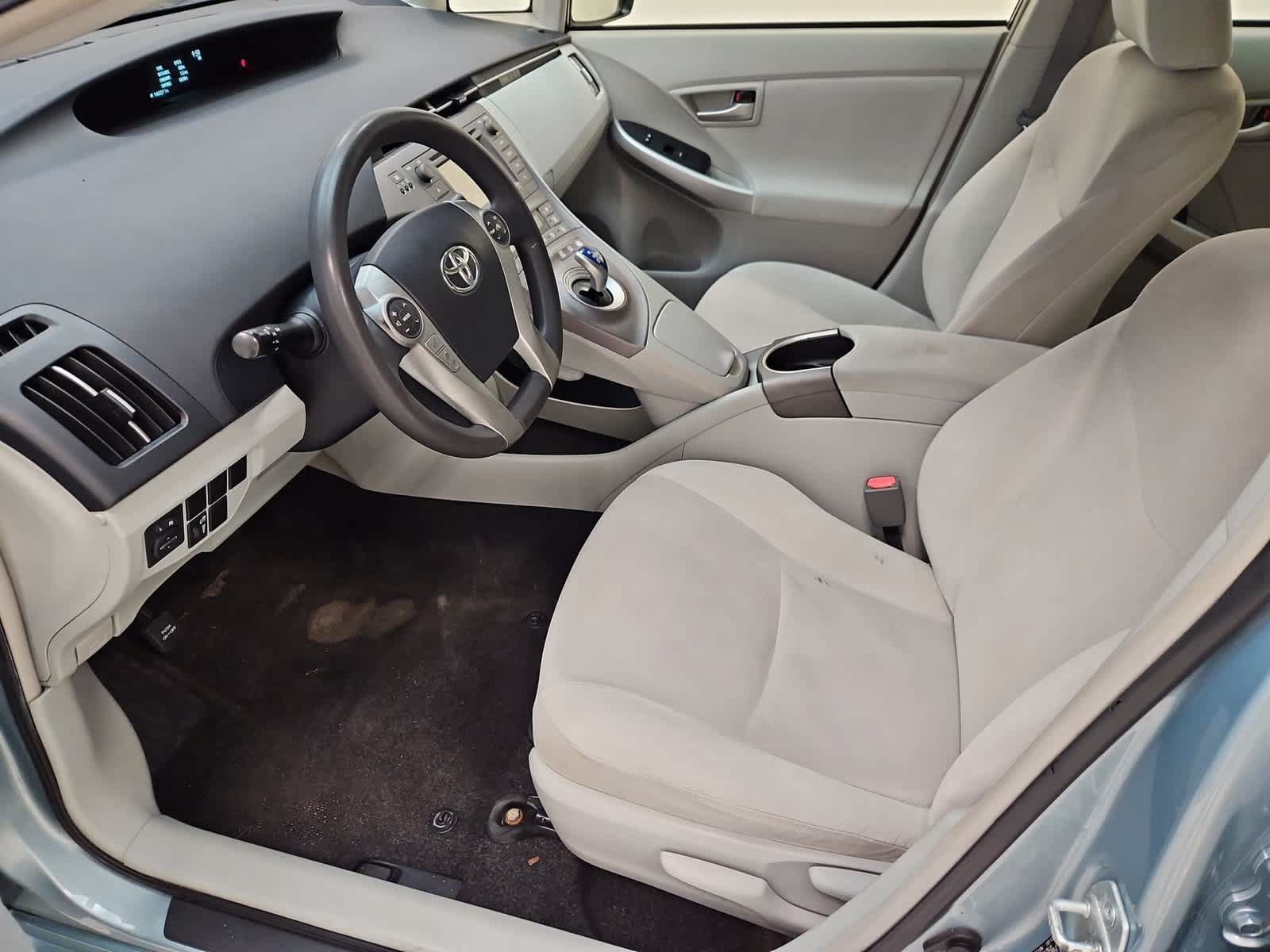 Used 2014 Toyota Prius Three FWD image 15