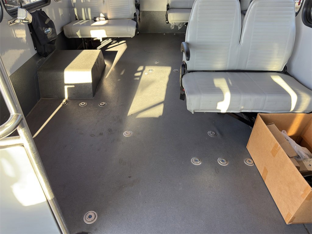 Used 2014 Chevrolet Express 4500 Base w/ Shuttle Bus Package image 37