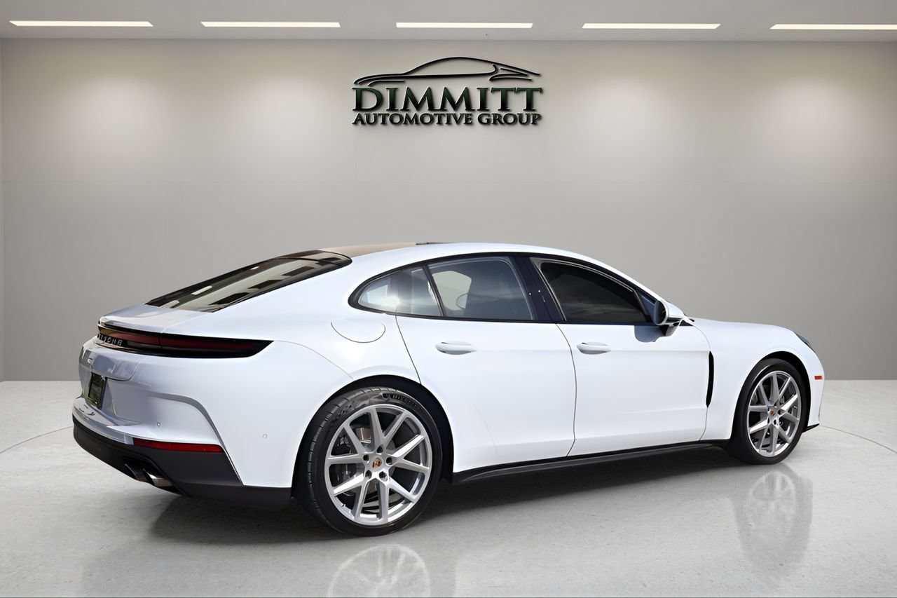 Used 2024 Porsche Panamera RWD image 5
