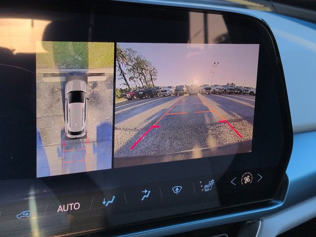 Used 2024 Chevrolet Equinox EV LT FWD image 19