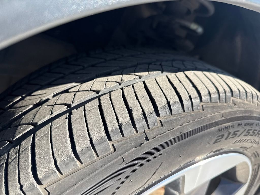 Used 2018 Honda HR-V EX image 14