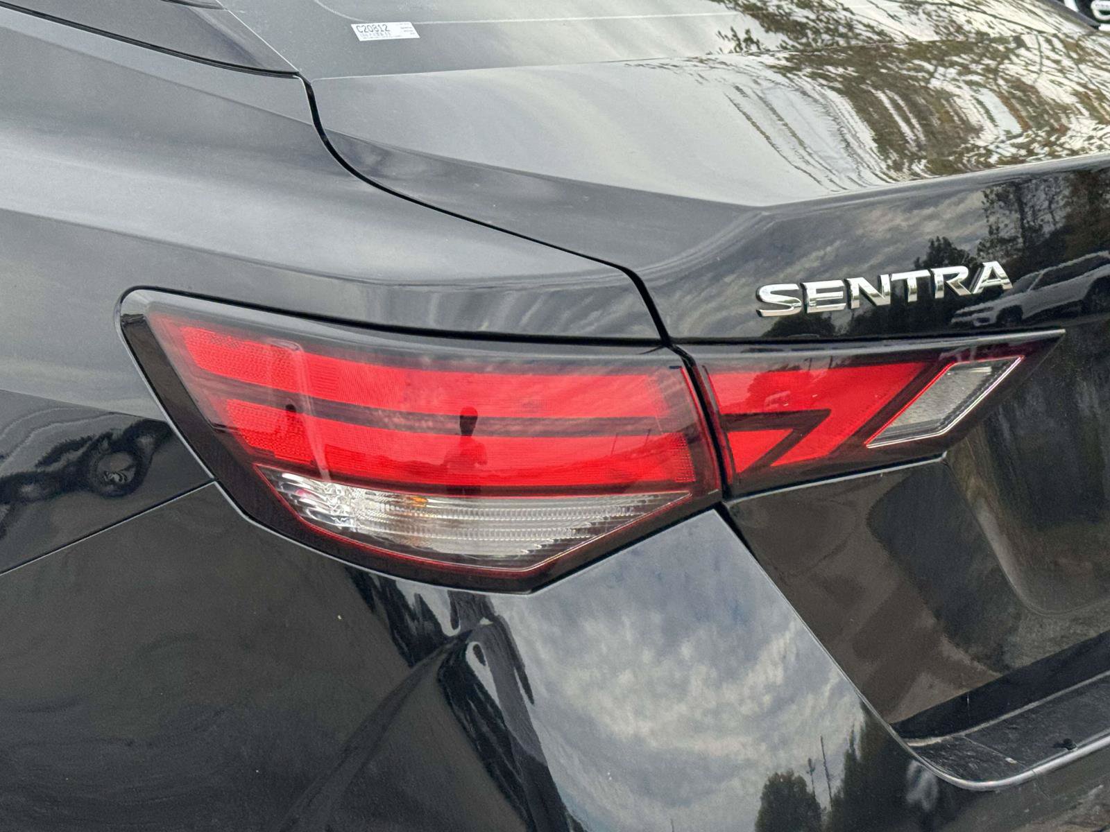 Used 2023 Nissan Sentra S FWD image 9