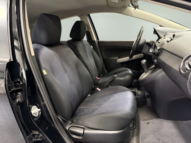 Used 2013 MAZDA MAZDA2 Sport FWD image 14