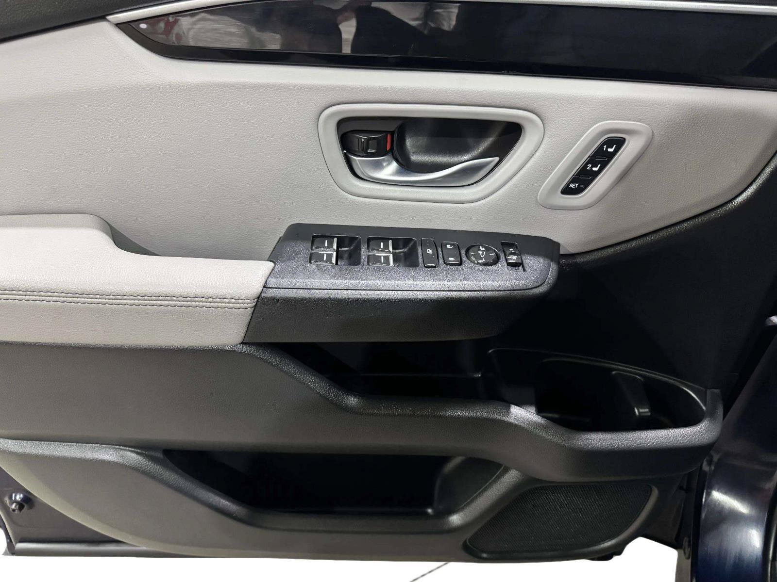 Used 2025 Honda Pilot EX-L image 22