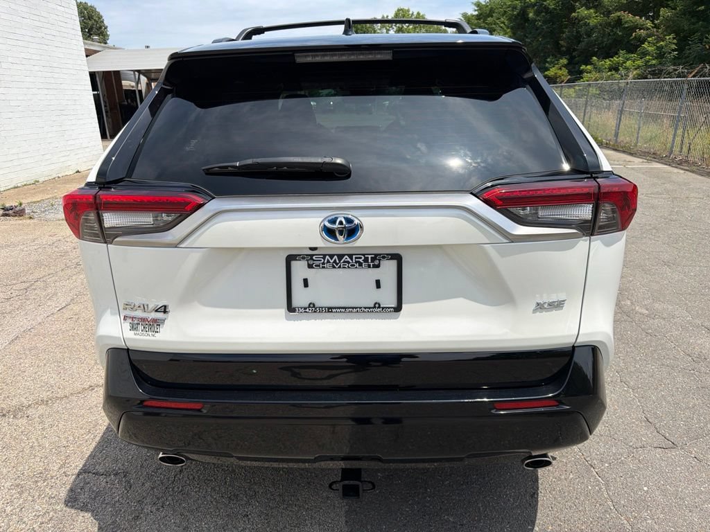 Used 2022 Toyota RAV4 XSE w/ Weather Package AWD/4WD image 3