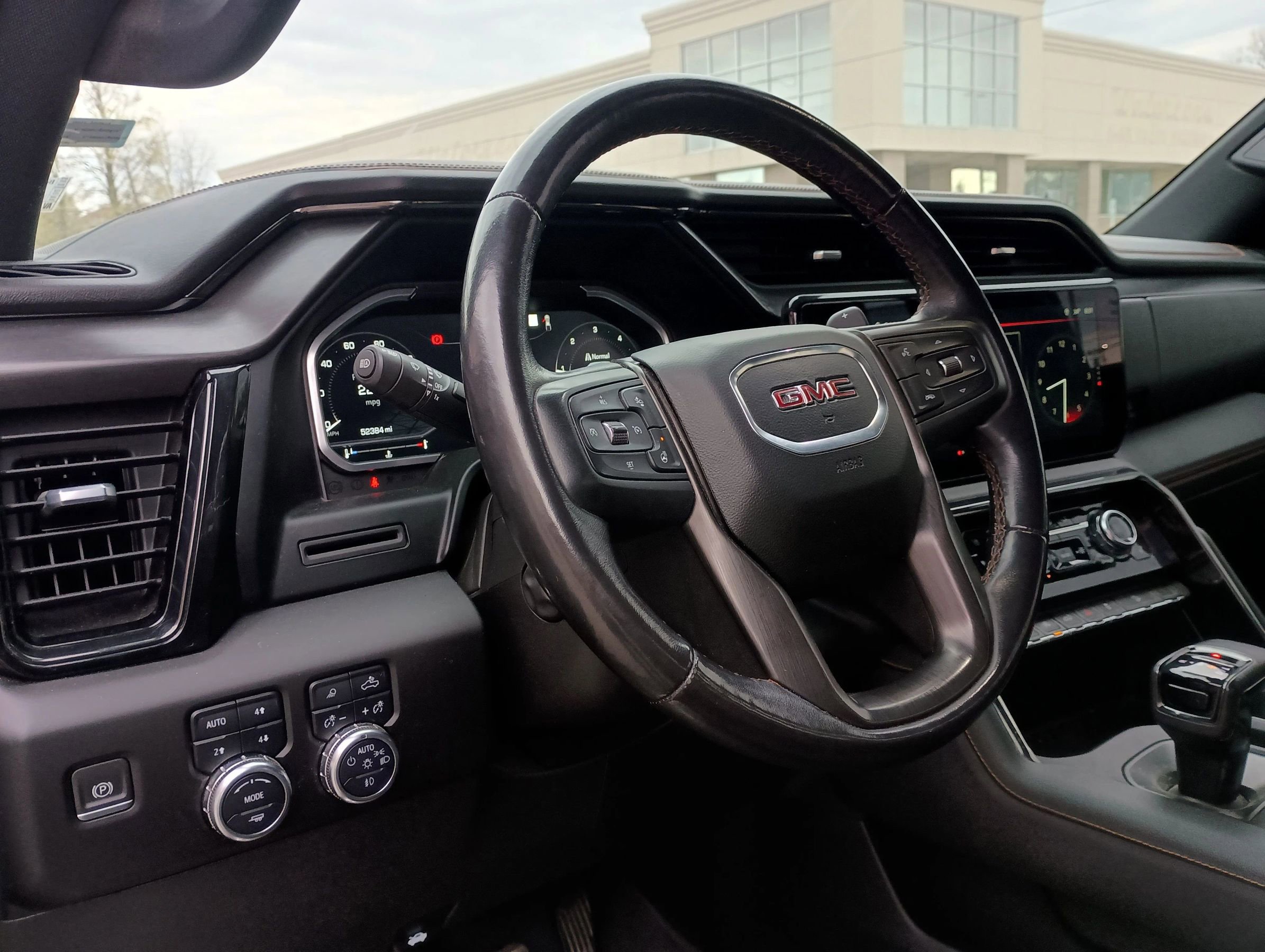 Used 2022 GMC Sierra 1500 AT4 w/ AT4 Preferred Package image 18
