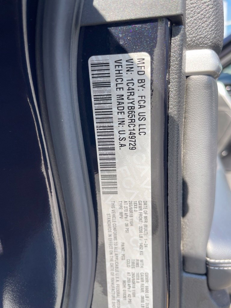 Used 2024 Jeep Grand Cherokee Limited 4xe AWD/4WD image 32
