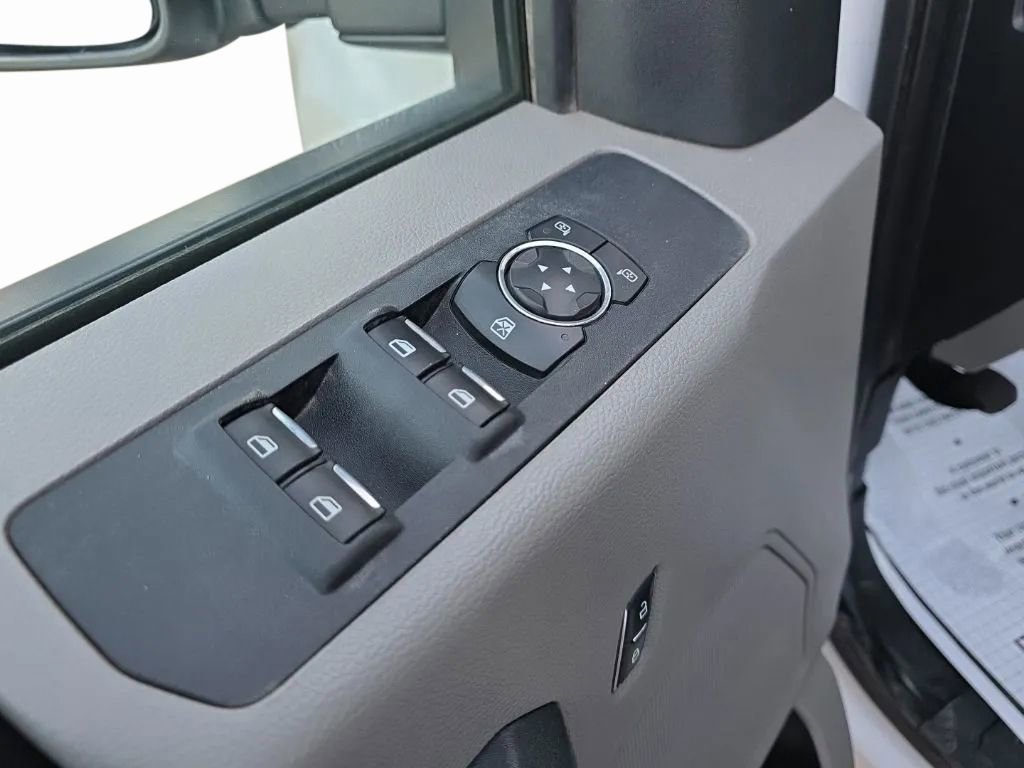 Used 2018 Ford F250 XL w/ Power Equipment Group image 11