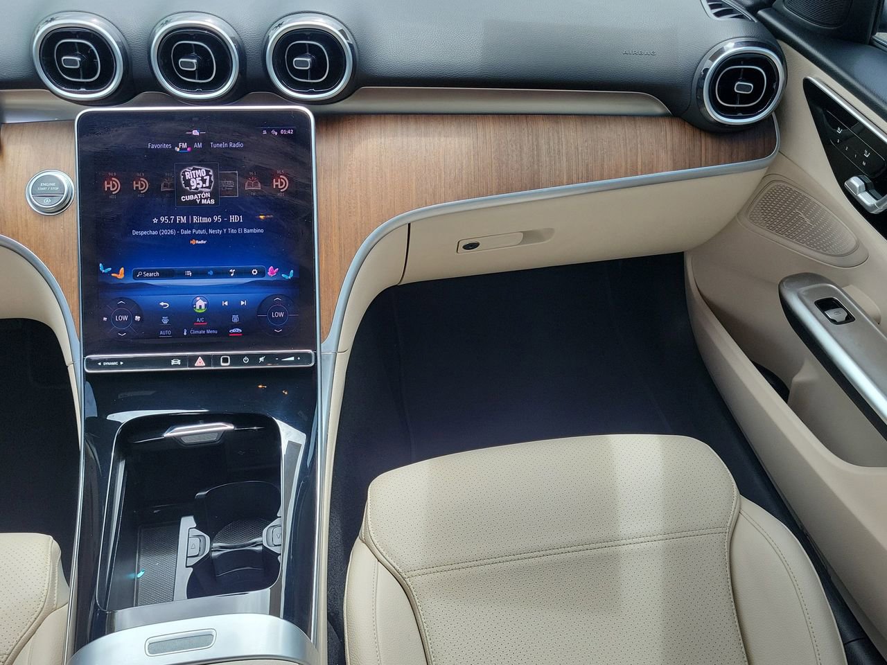 Certified 2022 Mercedes-Benz C 300 Sedan image 14