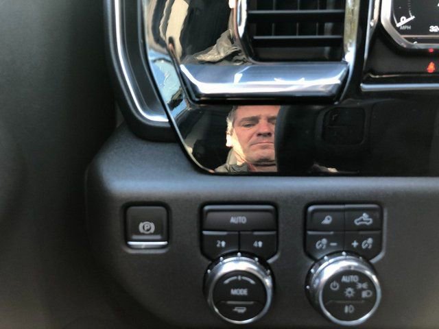 Used 2024 GMC Sierra 1500 SLT image 16