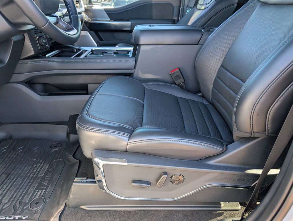New 2026 Ford F450 Platinum w/ FX4 Off-Road Package image 8