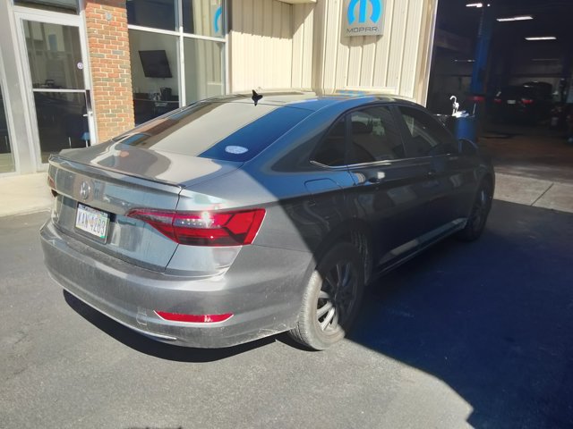 Used 2019 Volkswagen Jetta FWD image 4