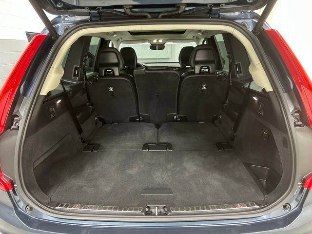 Used 2025 Volvo XC90 B5 Core image 6