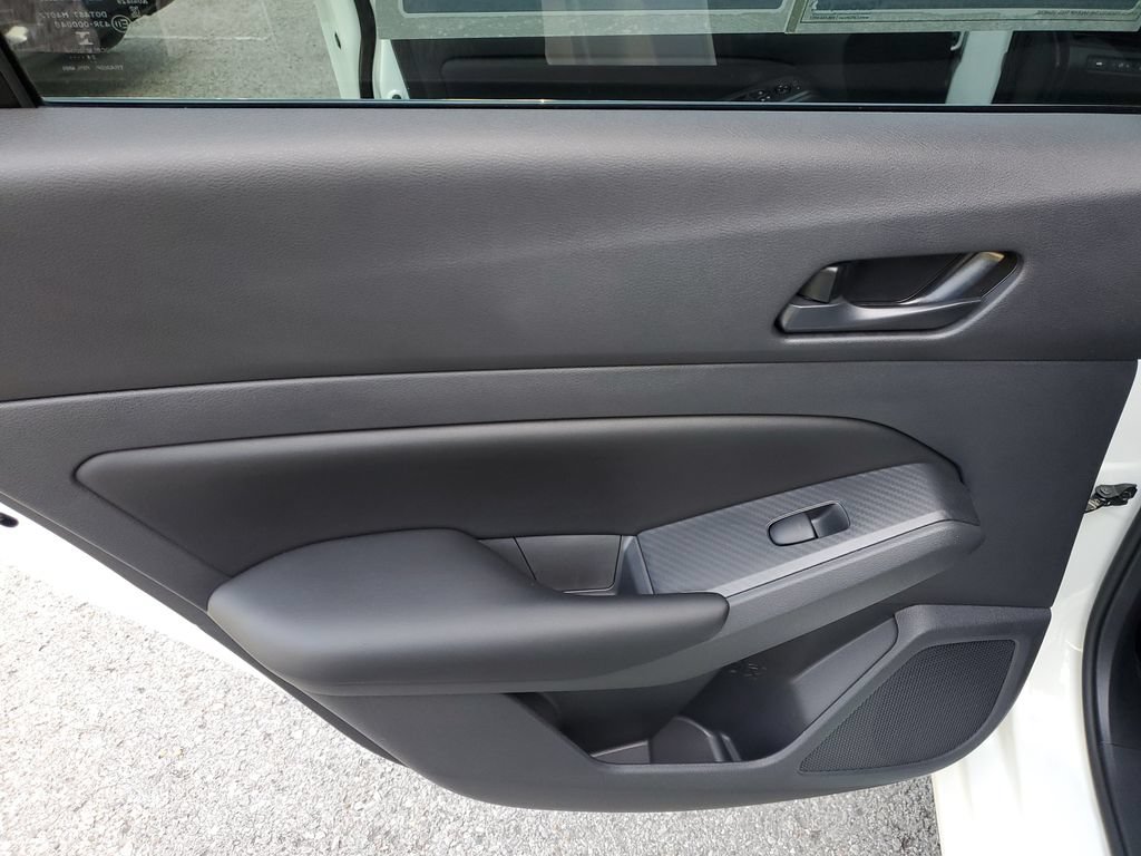 Certified 2025 Nissan Altima 2.5 S FWD image 8