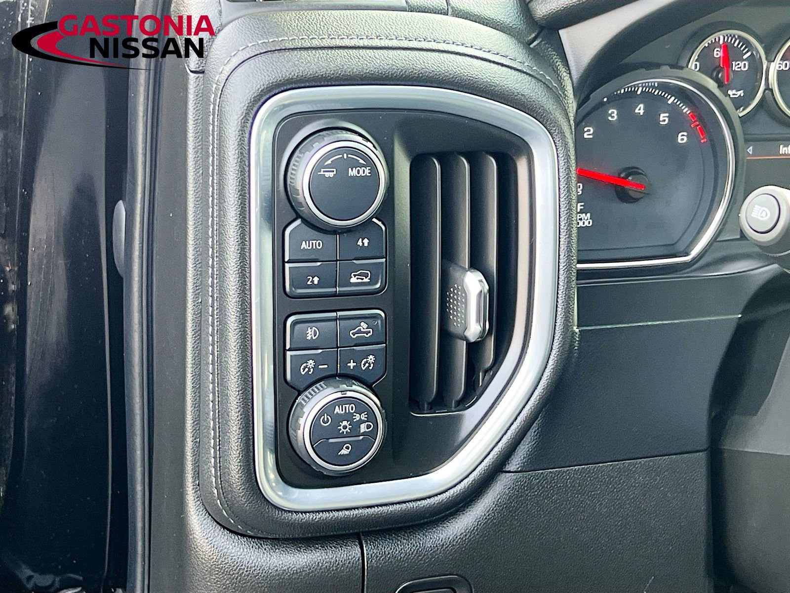 Used 2021 Chevrolet Silverado 1500 LTZ w/ LTZ Premium Package image 13