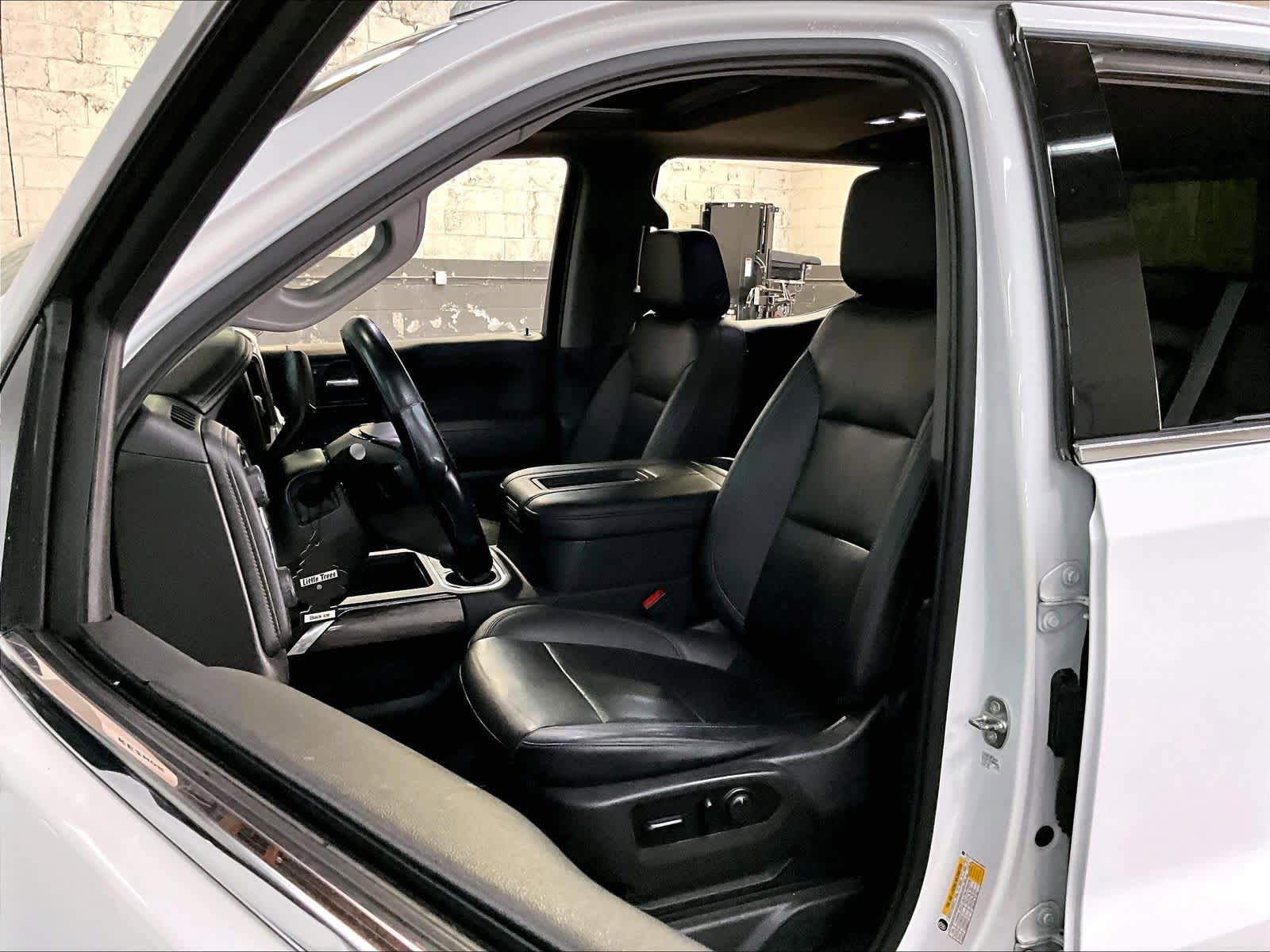 Used 2021 Chevrolet Silverado 1500 LTZ AWD/4WD image 27